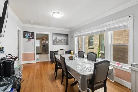 6630 North Maplewood Avenue Chicago IL 60645