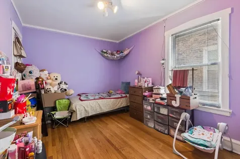 6630 North Maplewood Avenue Chicago IL 60645