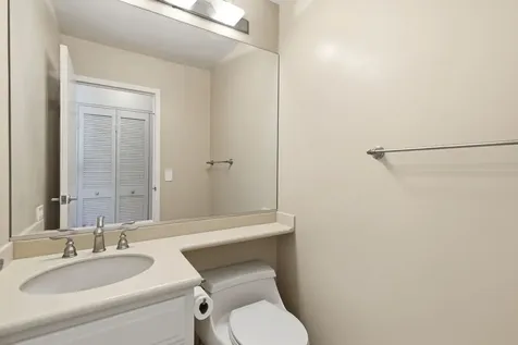 50 East Bellevue Place Chicago IL 60611