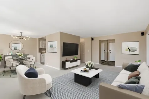 50 East Bellevue Place Chicago IL 60611