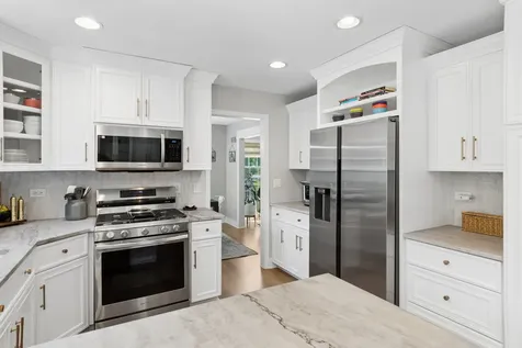 307 South Ellyn Avenue Glen Ellyn IL 60137