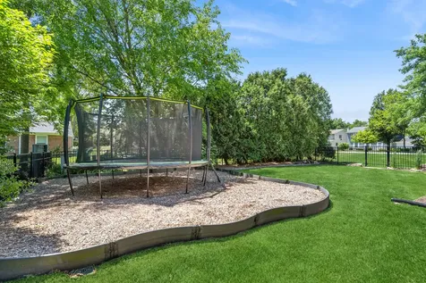 307 South Ellyn Avenue Glen Ellyn IL 60137
