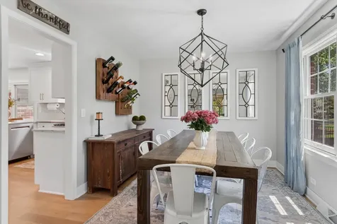 307 South Ellyn Avenue Glen Ellyn IL 60137