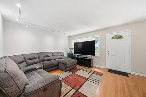 14323 Kostner Avenue Midlothian IL 60445