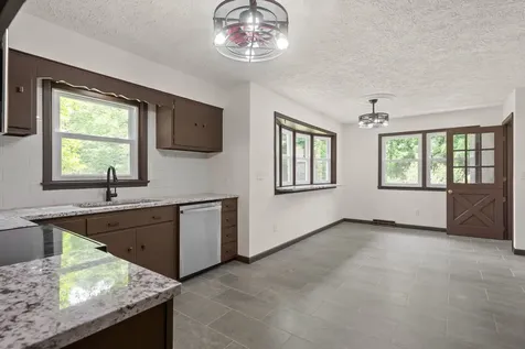 1220 54 Street Court Moline IL 61265