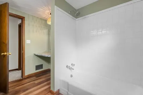 1220 54 Street Court Moline IL 61265