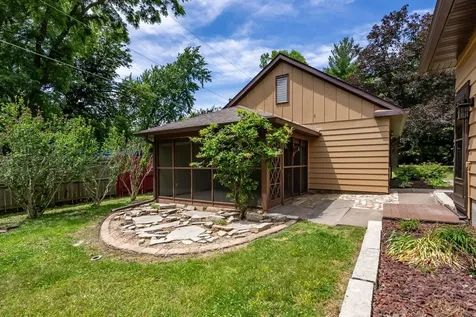 1220 54 Street Court Moline IL 61265