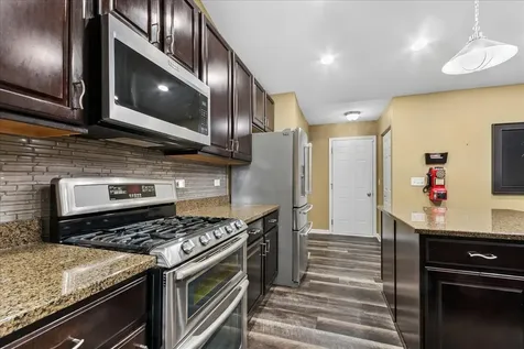 8004 Aaron Lane Joliet IL 60431