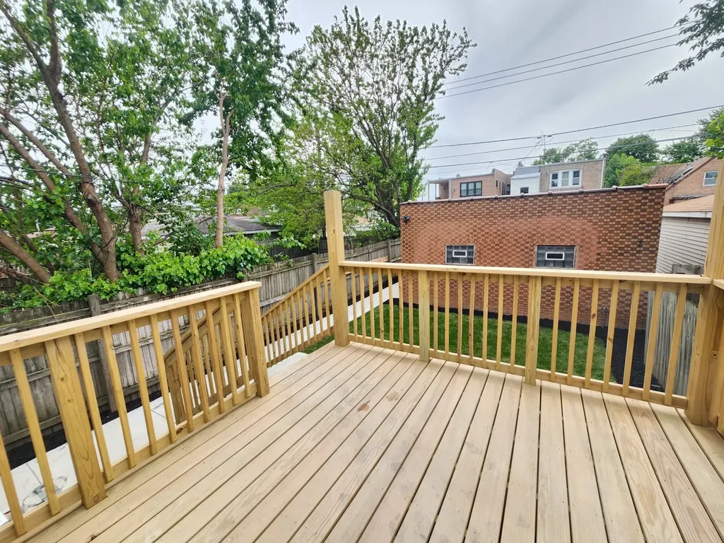 8816 South Laflin Street Chicago IL 60620