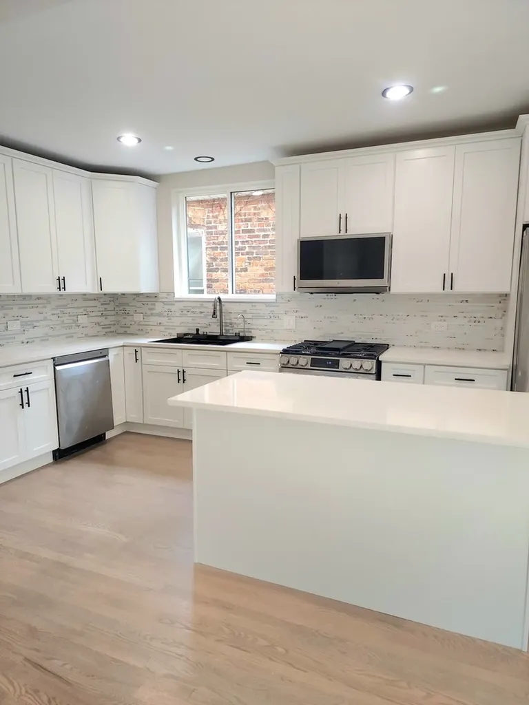 8816 South Laflin Street Chicago IL 60620