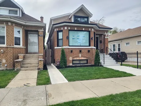 8816 South Laflin Street Chicago IL 60620
