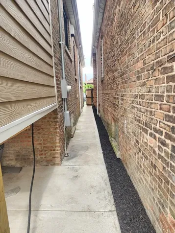 8816 South Laflin Street Chicago IL 60620
