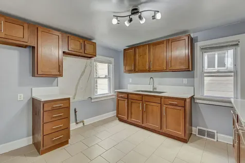 306 East 118th Street Chicago IL 60628