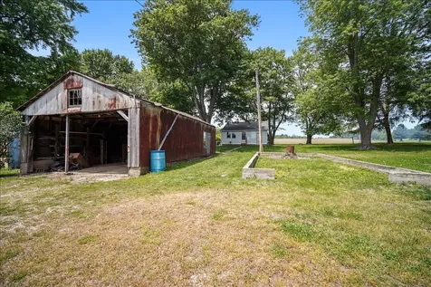 19133 East 850 North Road Bloomington IL 61705