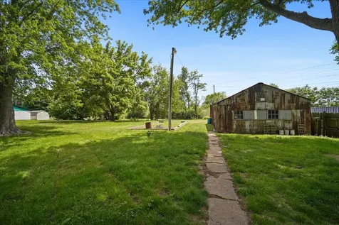 19133 East 850 North Road Bloomington IL 61705