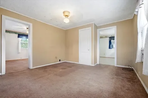 19133 East 850 North Road Bloomington IL 61705