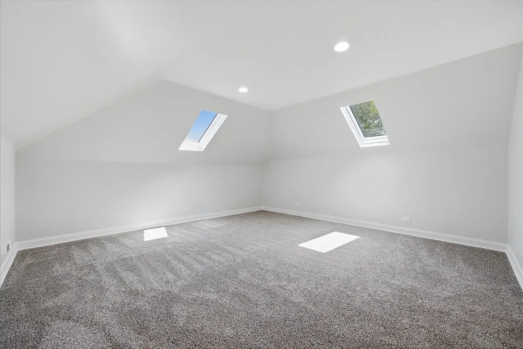 7247 South Luella Avenue Chicago IL 60649