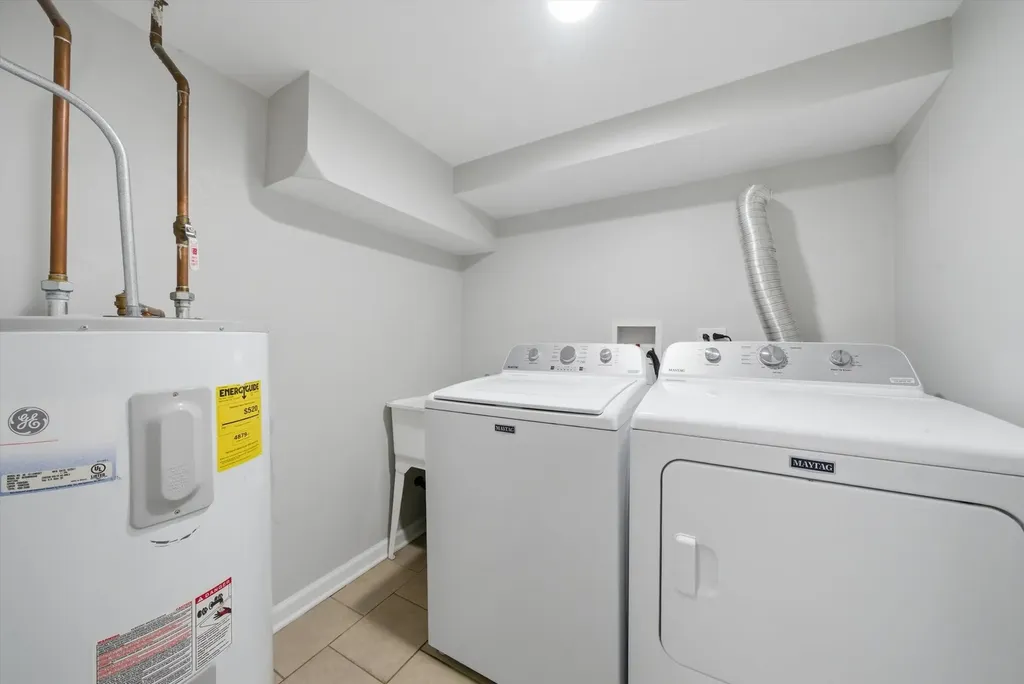 7247 South Luella Avenue Chicago IL 60649