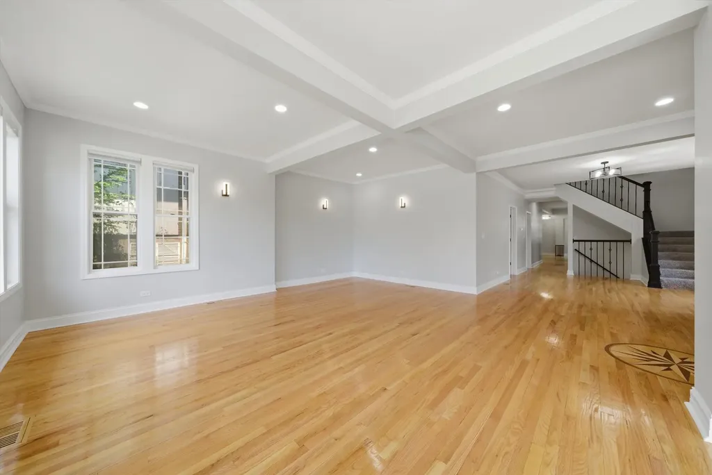 7247 South Luella Avenue Chicago IL 60649