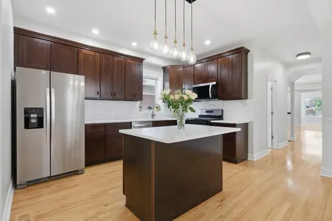 7247 South Luella Avenue Chicago IL 60649