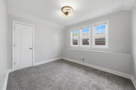 7247 South Luella Avenue Chicago IL 60649