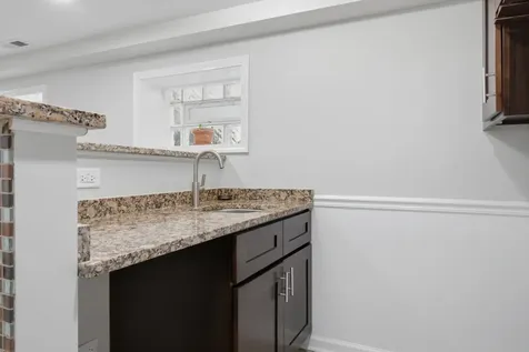 7247 South Luella Avenue Chicago IL 60649