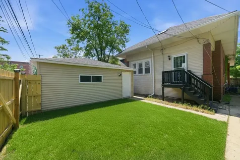 7247 South Luella Avenue Chicago IL 60649