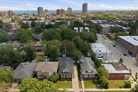 7247 South Luella Avenue Chicago IL 60649