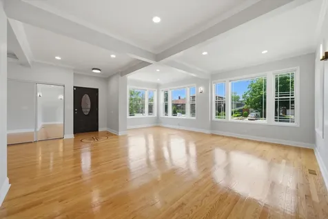 7247 South Luella Avenue Chicago IL 60649