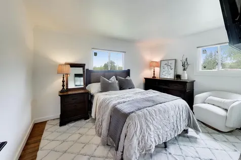 2S550 Gray Avenue Lombard IL 60148