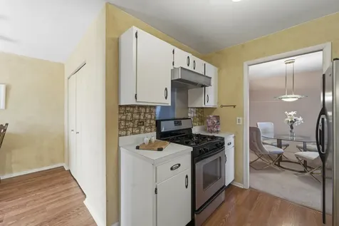 720 Wellington Avenue Elk Grove Village IL 60007