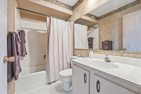 720 Wellington Avenue Elk Grove Village IL 60007