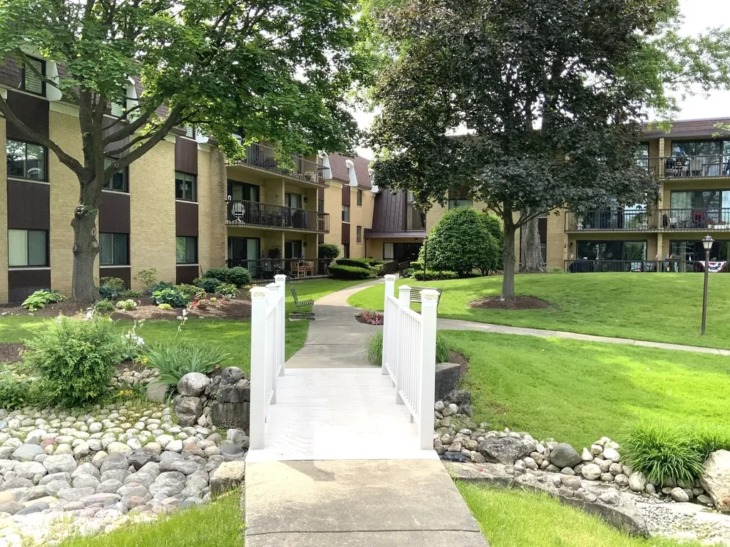 1103 North Mill Street Naperville IL 60563