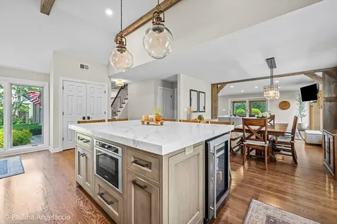 120 Hilltop Avenue Barrington IL 60010