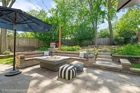 120 Hilltop Avenue Barrington IL 60010