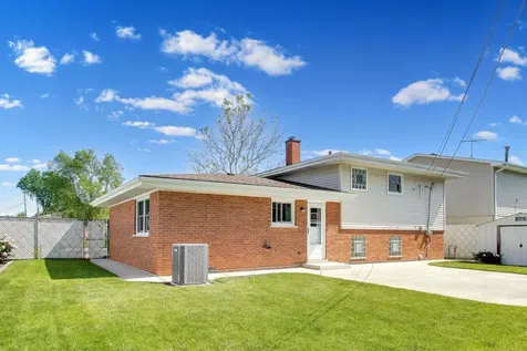 7819 Church Street Morton Grove IL 60053