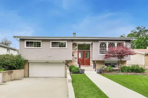 1503 North Park Drive Mount Prospect IL 60056