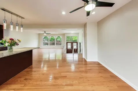 1503 North Park Drive Mount Prospect IL 60056