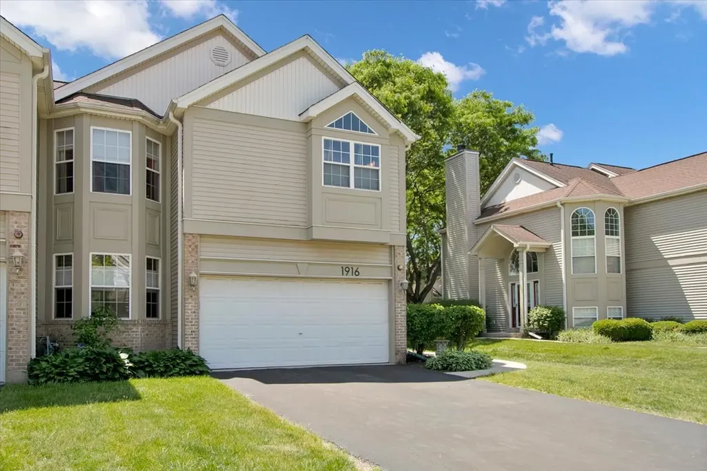 1916 Tamahawk Lane Naperville IL 60564