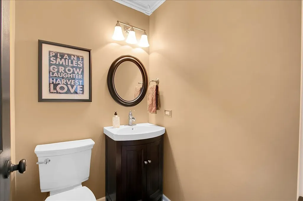 1916 Tamahawk Lane Naperville IL 60564