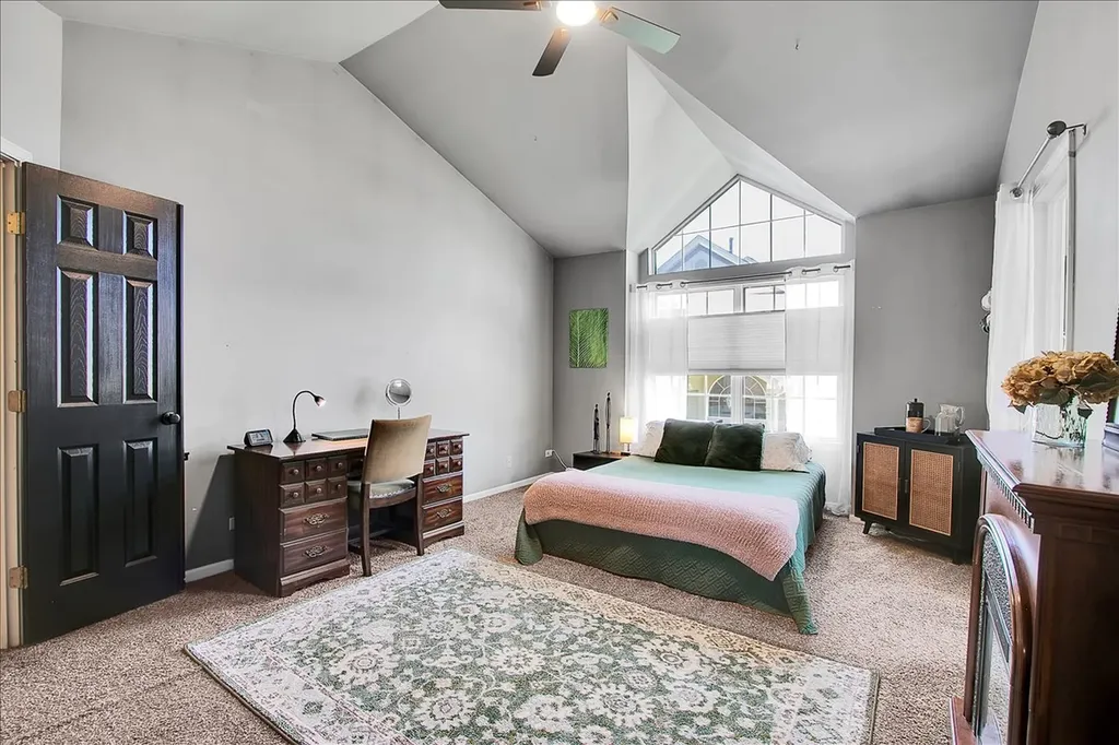 1916 Tamahawk Lane Naperville IL 60564