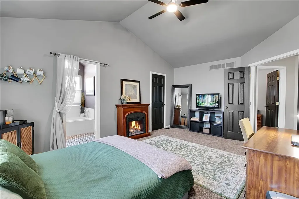 1916 Tamahawk Lane Naperville IL 60564