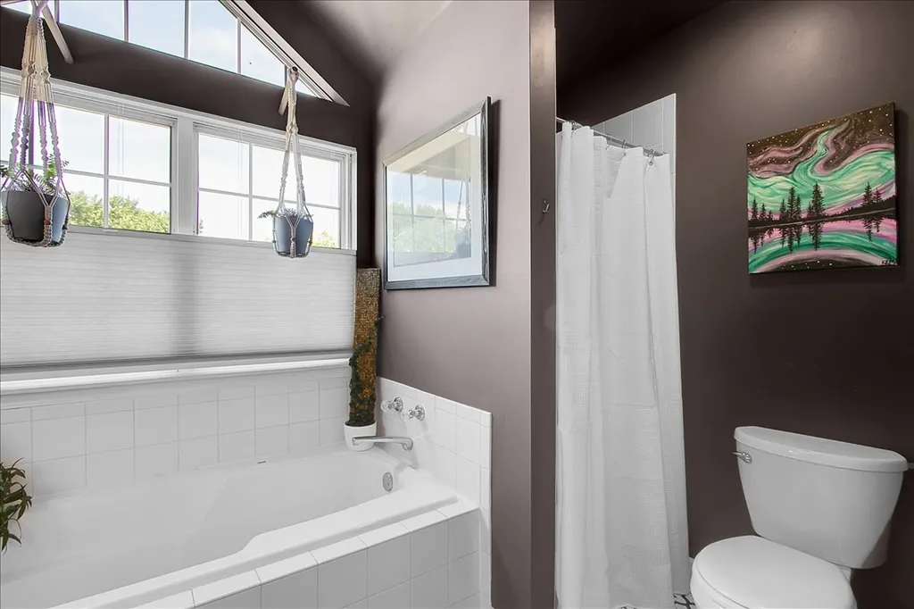 1916 Tamahawk Lane Naperville IL 60564
