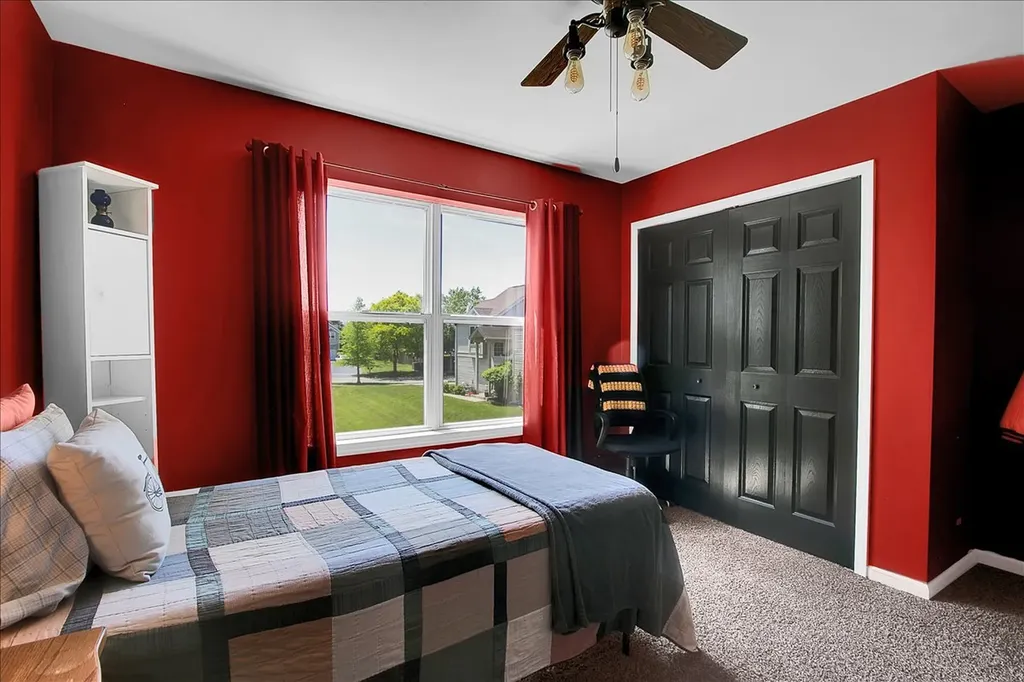 1916 Tamahawk Lane Naperville IL 60564