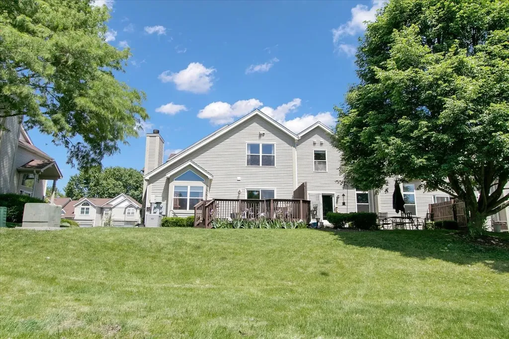 1916 Tamahawk Lane Naperville IL 60564