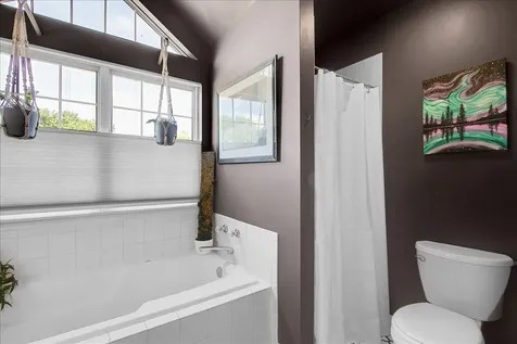 1916 Tamahawk Lane Naperville IL 60564