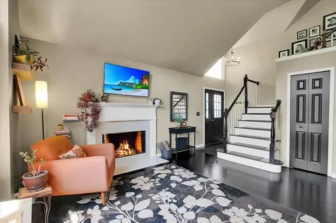 1916 Tamahawk Lane Naperville IL 60564