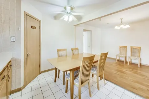 6534 West Montrose Avenue Harwood Heights IL 60706