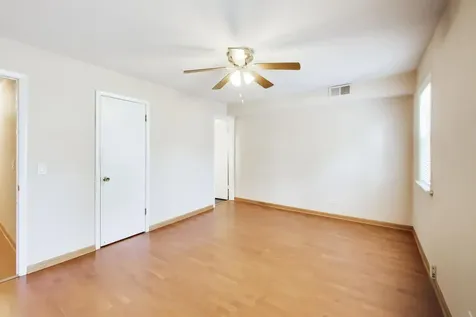 6534 West Montrose Avenue Harwood Heights IL 60706