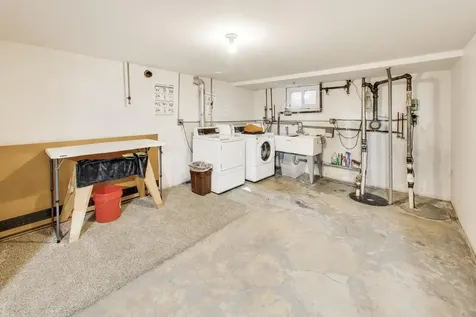 6534 West Montrose Avenue Harwood Heights IL 60706